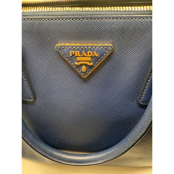 Prada Galleria Saffiano Leather Bag in Blue - Picture 2 of 12